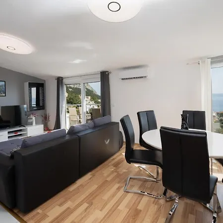 Maestral Apartman *